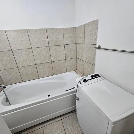 One Bedroom Studio Flat Apartment