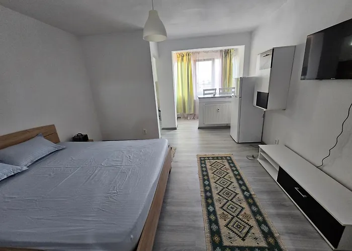 One Bedroom Flat דירה קריובה