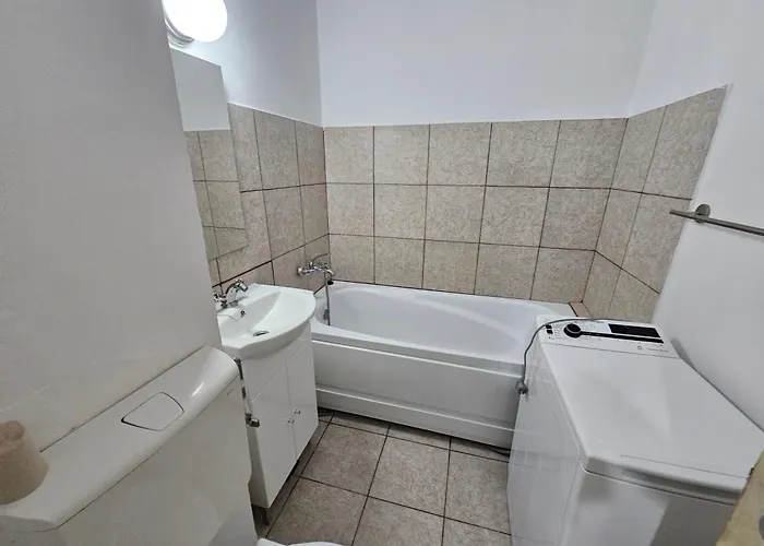 One Bedroom Flat דירה