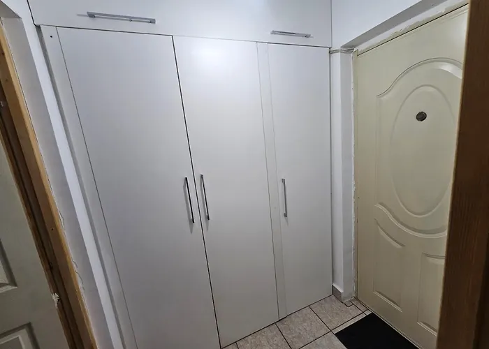 One Bedroom Flat קריובה